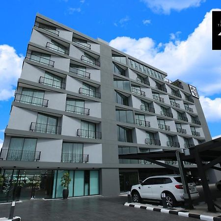 The 28Th Hotel Kancsanaburi Kültér fotó