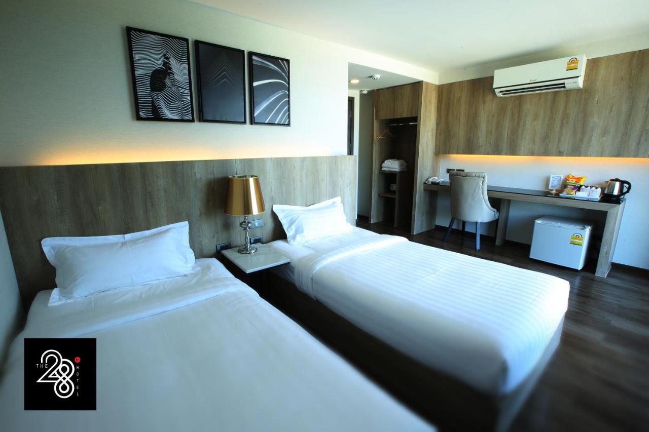 The 28Th Hotel Kancsanaburi Kültér fotó